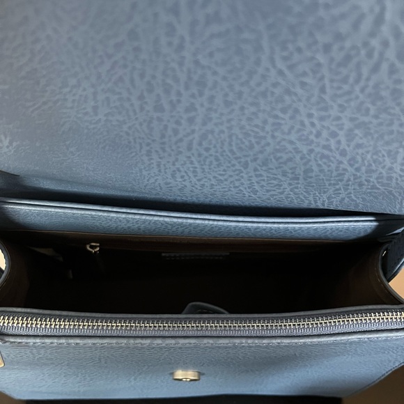 Large Blue Handbag with Detachable Long Strap - Picture 4 of 5